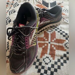 Brooks Glycerin running shoe size 8
